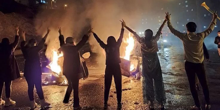 Bir İlerleme Kavramı Sorunsalı: İran İslam Devrimi ve Kadın Hakları Mücadelesi